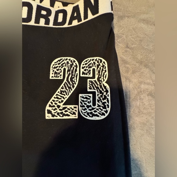 Jordan Training Tights Black/Zebra/White
23 Sz XXL 170-180 CM
14-16 YRS - Picture 6 of 10